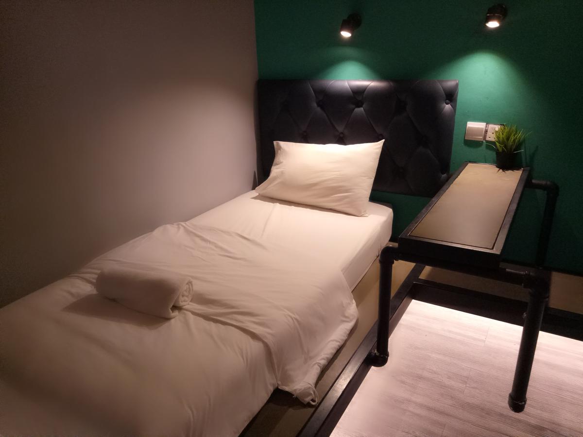 Tube Hotel Klebang Melaka Extérieur photo