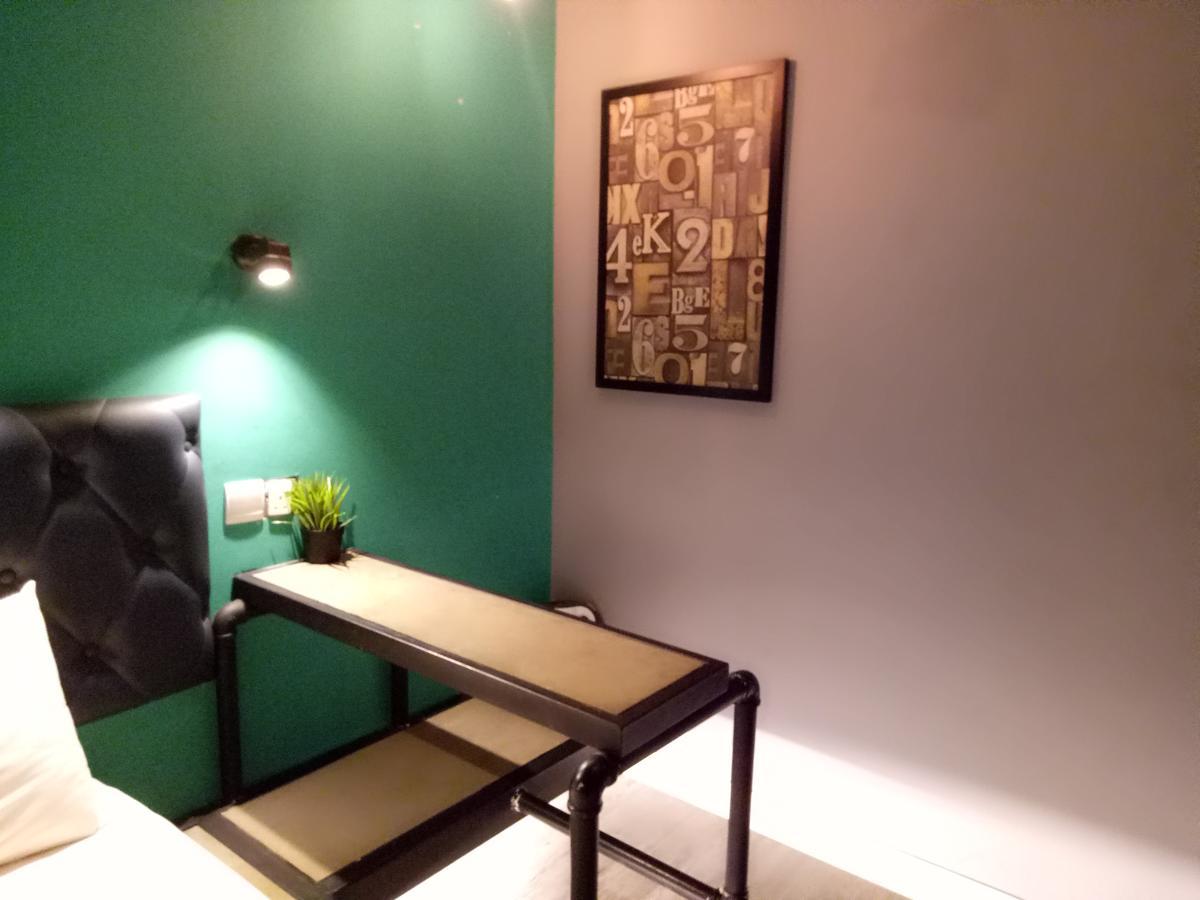 Tube Hotel Klebang Melaka Extérieur photo